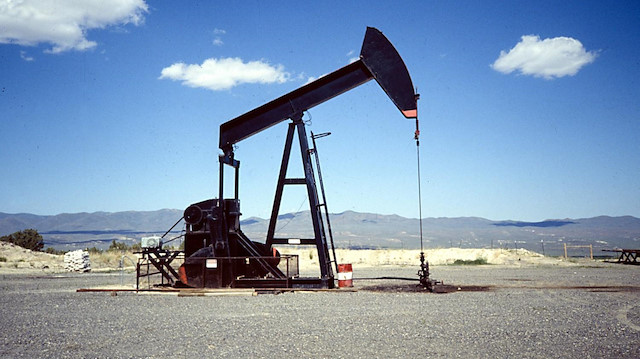 Suudi Arabistan'ın günlük petrol üretimini yaklaşık 500 bin varil azaltacaklarını açıklamasıyla petrol fiyatları yükselişe geçti.