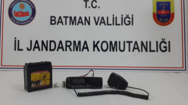PKK'lı teröristlere ait telsiz