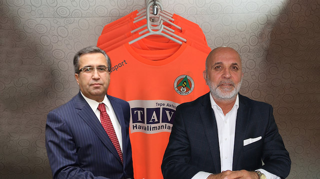 Denizli Emniyet Müdürü Demir ve Alanyaspor Başkanı Çavuşoğlu.