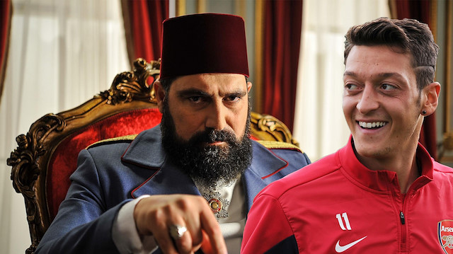 Payitaht Abdülhamit hayranı olan Mesut Özil'e Bülent İnal'dan mesaj
