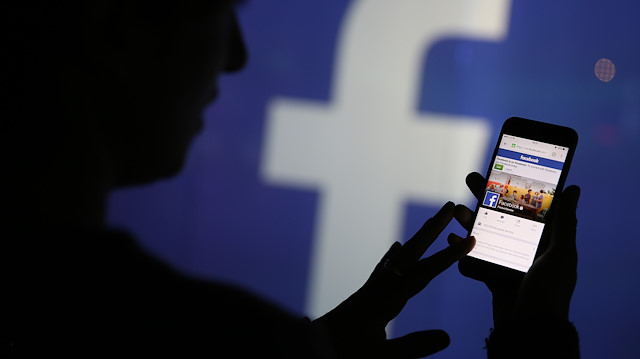 Dünya genelinde 2.7 milyar kullanıcısı olan Facebook’un kullanıcılarından 0.01’inin bile tehdit etmesi durumunda şirketin 270 bin potansiyel güvenlik riskiyle karşı karşıya olduğunu bildiriliyor.