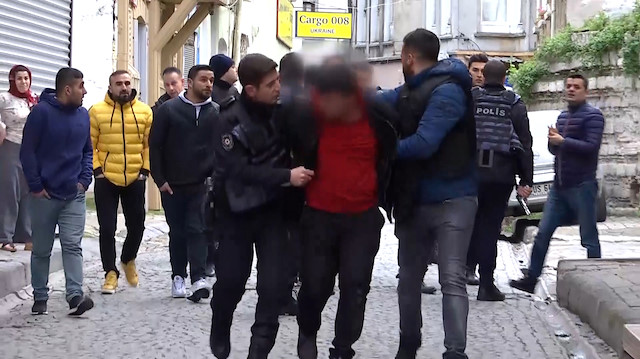 Fatih'te özel harekattan operasyon