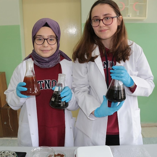 Defneyaprağı adaçayı ve biberiyeden plastik ürettiler
