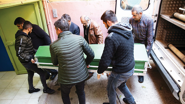 Cenaze, otopsi için Adana Adli Tıp Kurumu’na kaldırıldı.