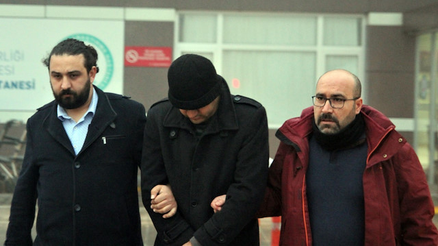 FETÃ mensuplarÄ± polislerce emniyete gÃ¶tÃ¼rÃ¼lÃ¼rken. FotoÄraf: ArÅiv.