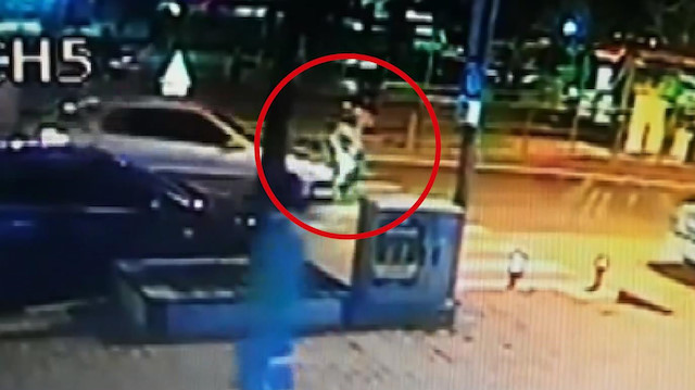 Yaya geçidindeki yaşlı adama otomobil çarptı