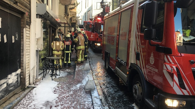 Beyoğlunda otelde yangın paniği