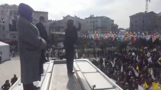 Zeytinburnundaki HDP mitinginde Ölürüm Türkiyem sesleri
