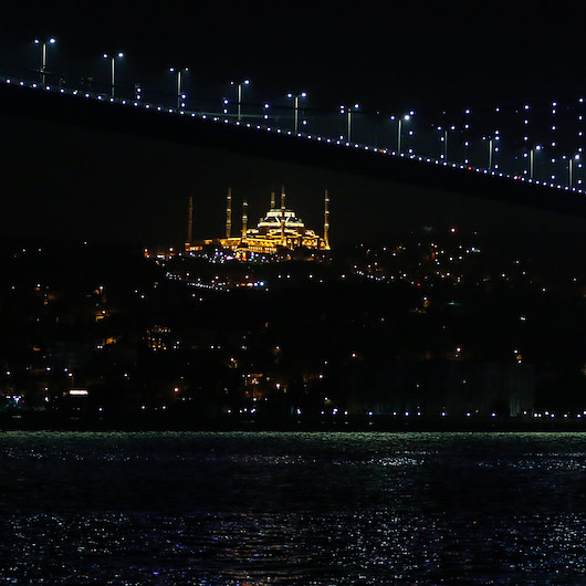 İstanbulda muhteşem gece fotoğrafları