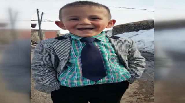 Muhtar adaylığını açıklayan minik Çağatay