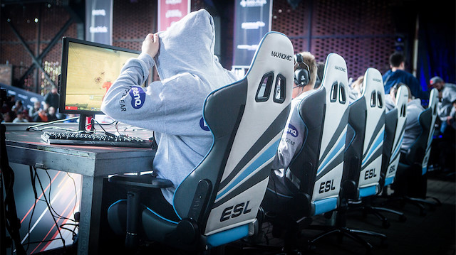 Oyun sektörü e-sporun gelişmesiyle çok daha hızlı büyümeye başladı.