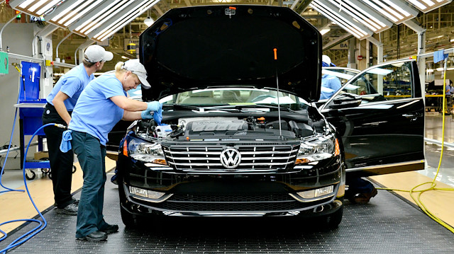 Foto/Arşiv: Volkswagen fabrikası çalışan.
