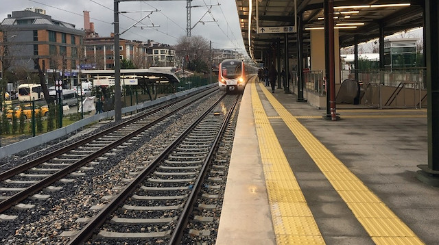 Halkalı-Gebze banliyö tren hattı açıldı.