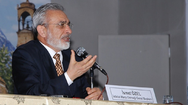 Şair İsmet Özel