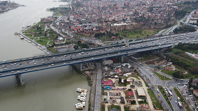 İstanbul'un katenersiz tramvay hattı havadan görüntülendi.