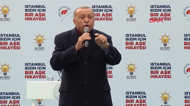 Netenyahu oğlunun kulağını çek
