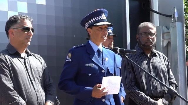 Yeni Zelanda polis şefi konuşmasına arapça selamlama ile başladı