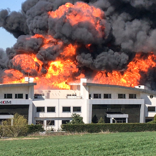 Arnavutköyde kimya fabrikasında yangın
