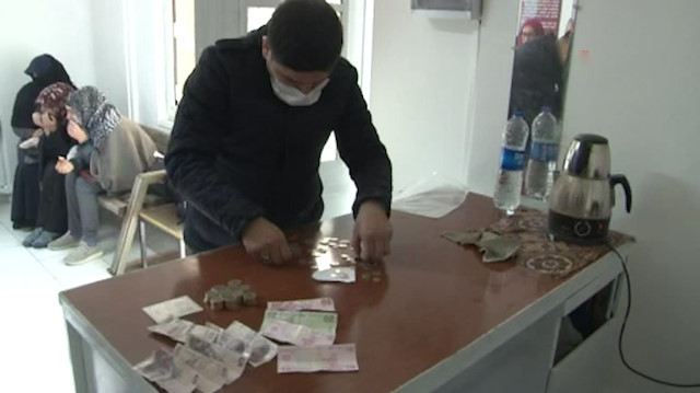 Kadın dilencinin 3 saatlik hasılatı 192 lira