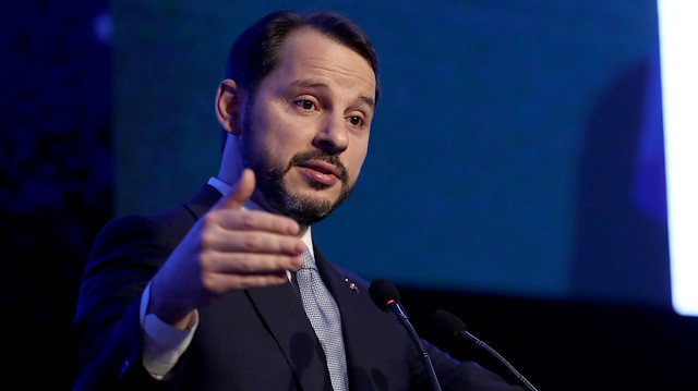 Hazine ve Maliye Bakanı Berat Albayrak, 8 Nisan haftasında ekonomiye dair yeni yol haritasını açıklayacak.