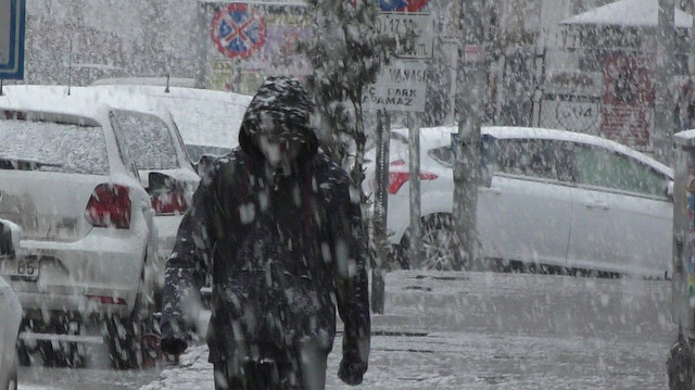 Ardahan’a lapa lapa kar yağıyor.