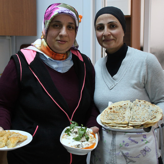 Sosyal medyada tanışıp iş ortağı oldular, siparişleri yetiştiremiyorlar
