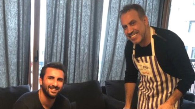 Haluk Levent yardım yapan hayranının evine gidip kahvaltı hazırladı
