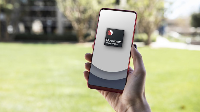 Qualcomm'un yeni tanıtımını gerçekleştirği işlemciler 8nm teknoloji ile tasarladı.