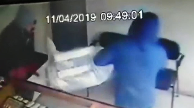 1 milyon 200 bin TLlik kuyumcu soygunu kamerada