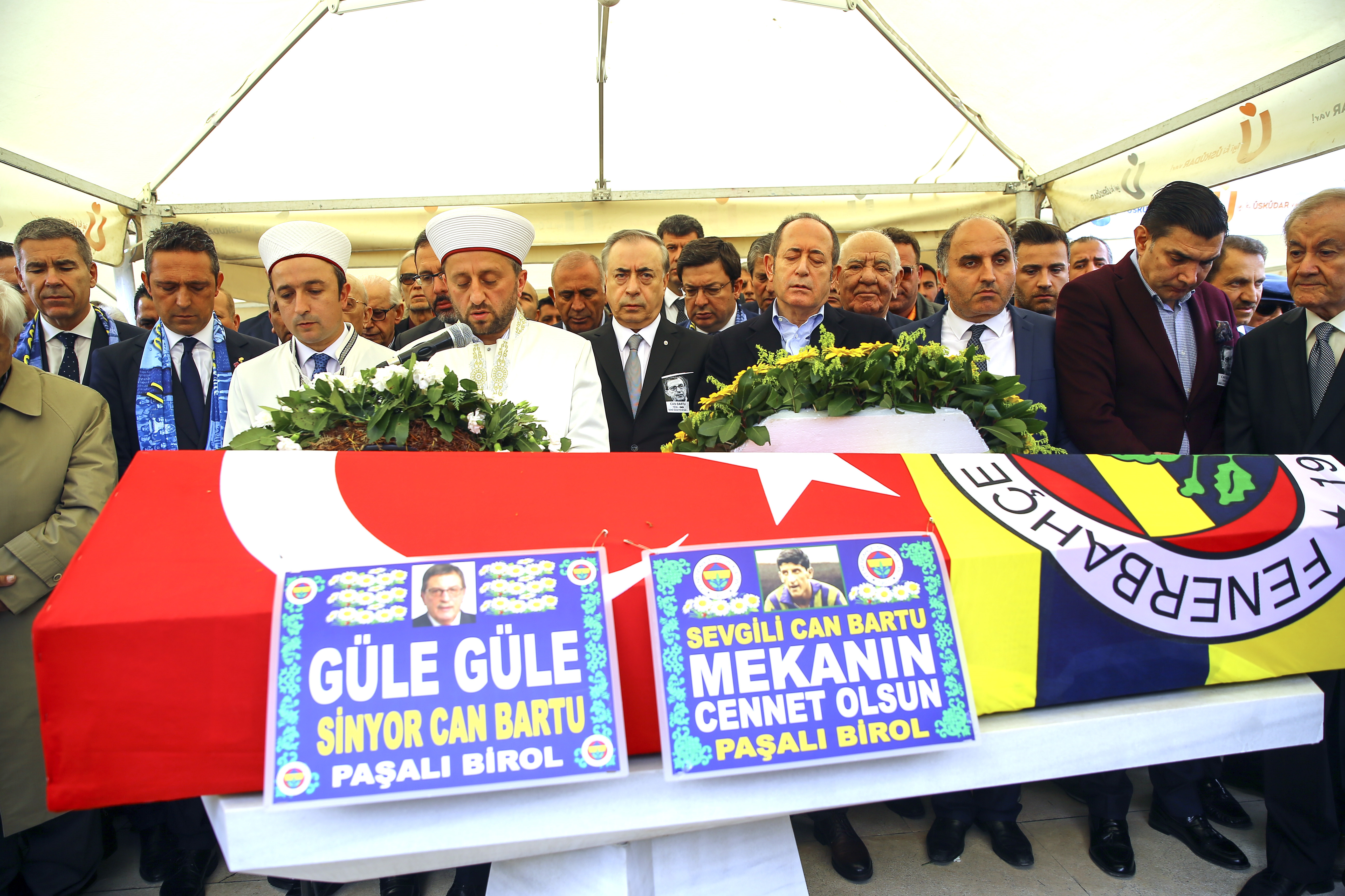 Can Bartu'nun cenaze törenine; siyaset, iş ve spor dünyasından birçok isim katıldı.