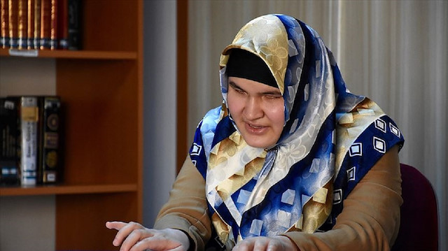 Görme engelli Hamide Özbek