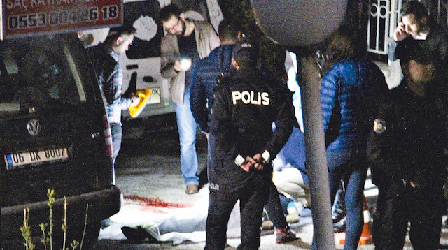 Olay yerinde çok sayıda boş mermi kovanı bulundu.