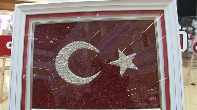 Kayseri mantısından Türk bayrağı yaptılar