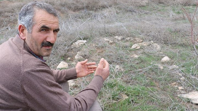 Baraj kuruyunca ortaya çıktı: Gözyaşlarıyla dua ettiler
