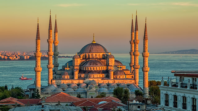 Berat Kandili 19 Nisan Cuma günü gecesi idrak edilecek.
