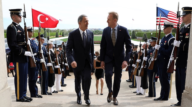 Milli Savunma Bakanı Akar, ABD Savunma Bakan Vekili Patrick M. Shanahan ile görüştü