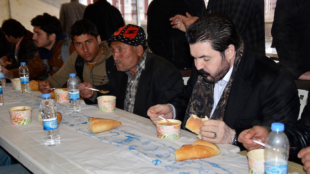 Ağrıda Başkan Sayandan Bolu Belediye Başkanı Özcana gönderme