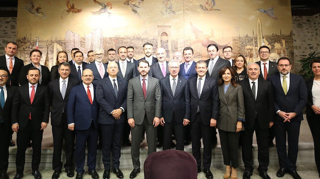 Hazine ve Maliye Bakanı Berat Albayrak, toplantıya ilişkin fotoğraf paylaştı