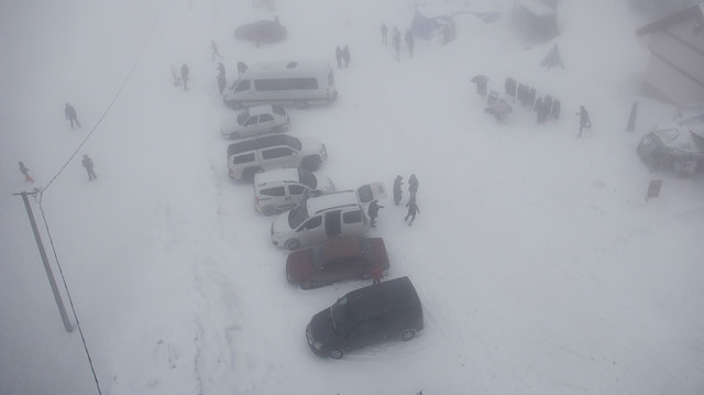 Uludağ'da kar kalınlığı 28 cm'e ulaştı.