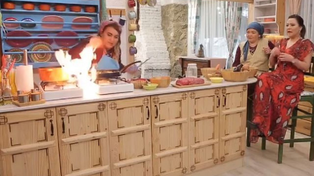 Anneler ve Gelinleri