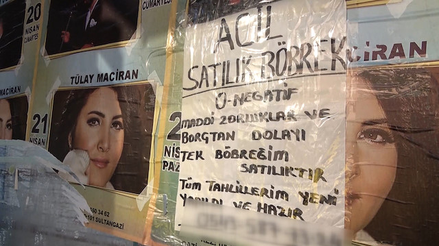 Otobüs duraklarına satılık böbrek ilanı astı