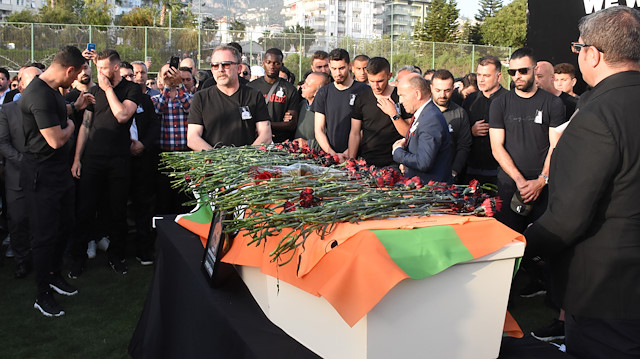 Josef Sural gözyaşları içerisinde son yolculuğuna uğurlandı