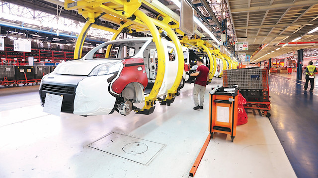 Otomotiv endüstrisi geçen ay 2 milyar 616 milyon 597 bin dolarlık ihracata imza attı.