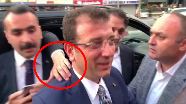 Sosyal medya İmamoğlunun omzundaki gizemli eli konuşuyor