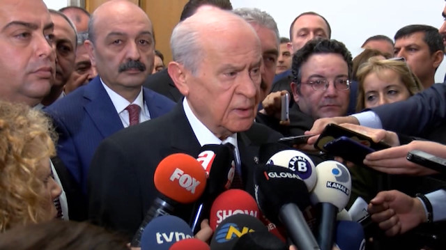 Bahçeli: Abdullah Gül AK Partiye vefasızlık yapıyor