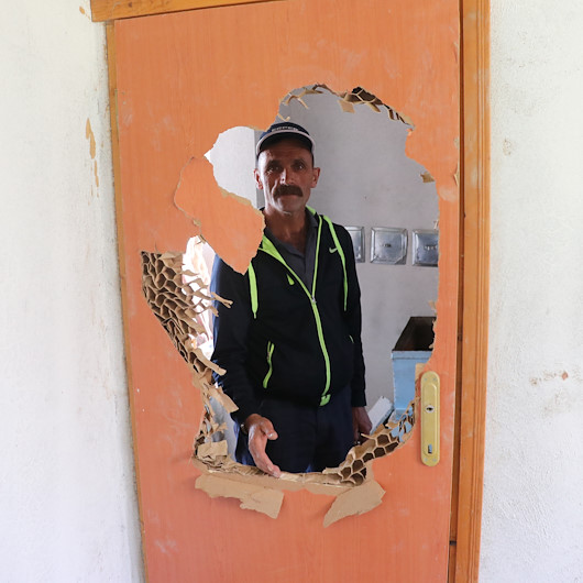 Bir köy ayağa kalktı: Ne kapı kaldı ne pencere