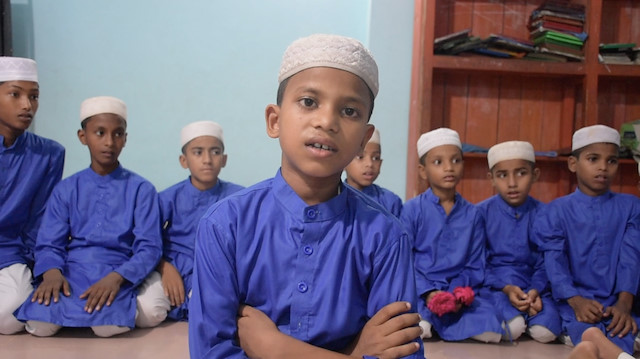 Arakan'ın yetimleri alim olmak istiyor.