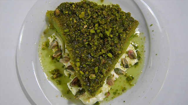 Yeşil bomba tatlısı