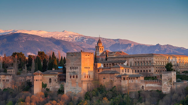 Yüzünü El Hamraya çeviren şehir: Granada