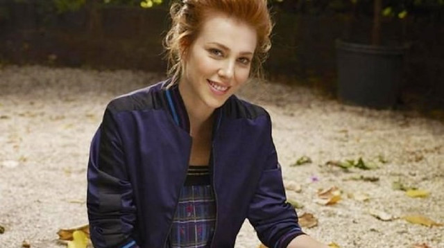 Oyuncu Elçin Sangu